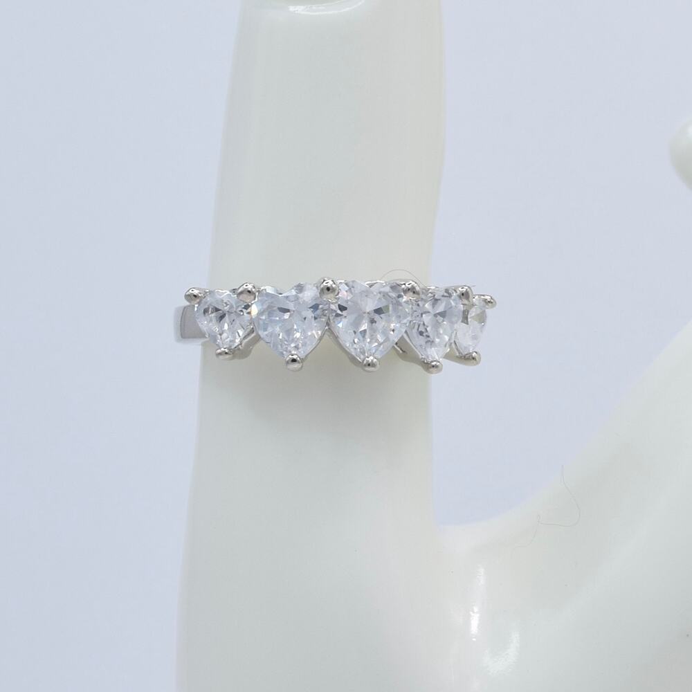 NWOT Fragrant jewels Five Heart Ring CZ